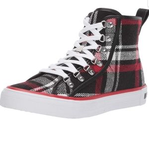 SOLD Tommy Hilfiger Hero Sneakers Size 8.5